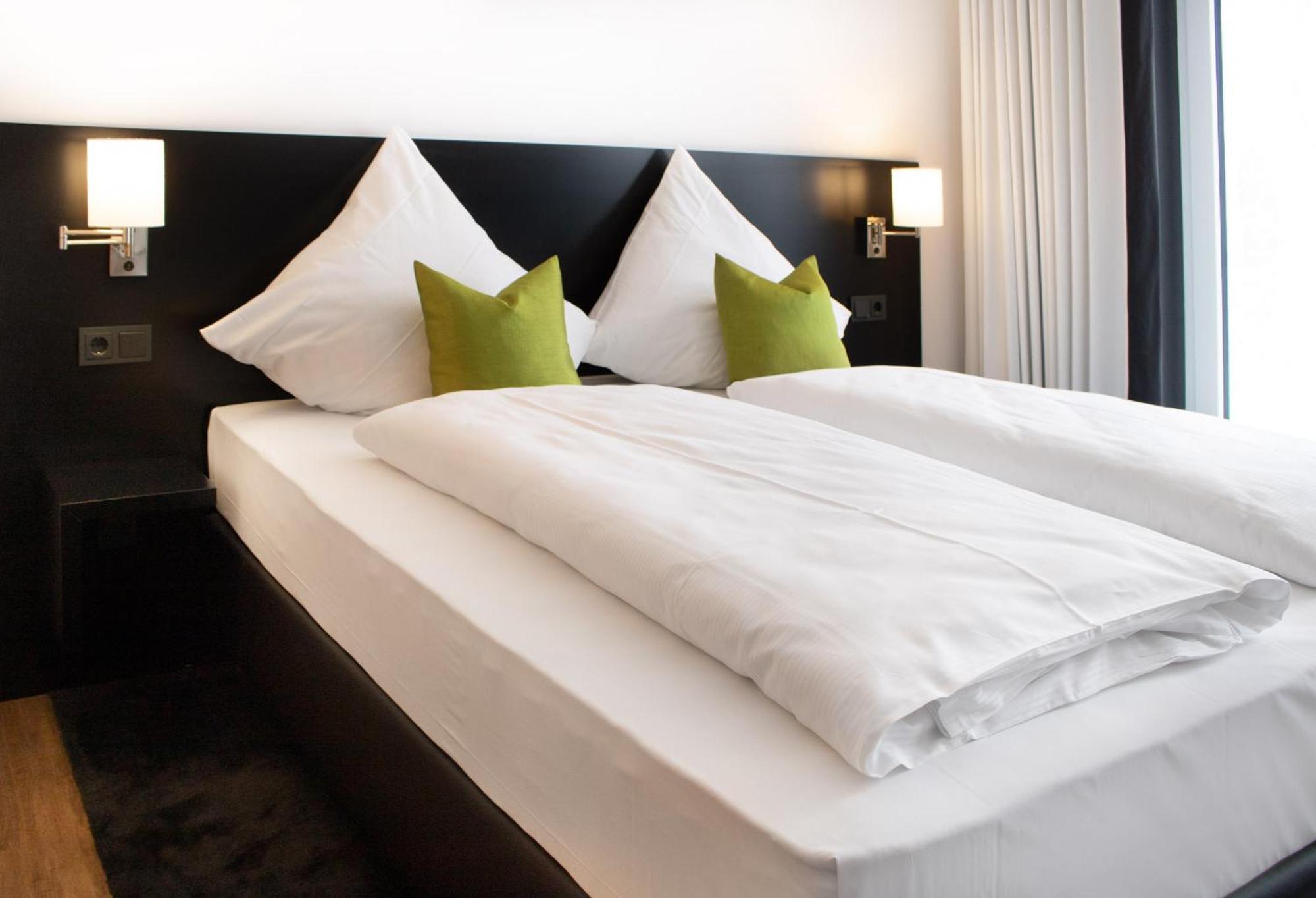 Lh Hotel By Wmm Hotels Leipheim Eksteriør billede