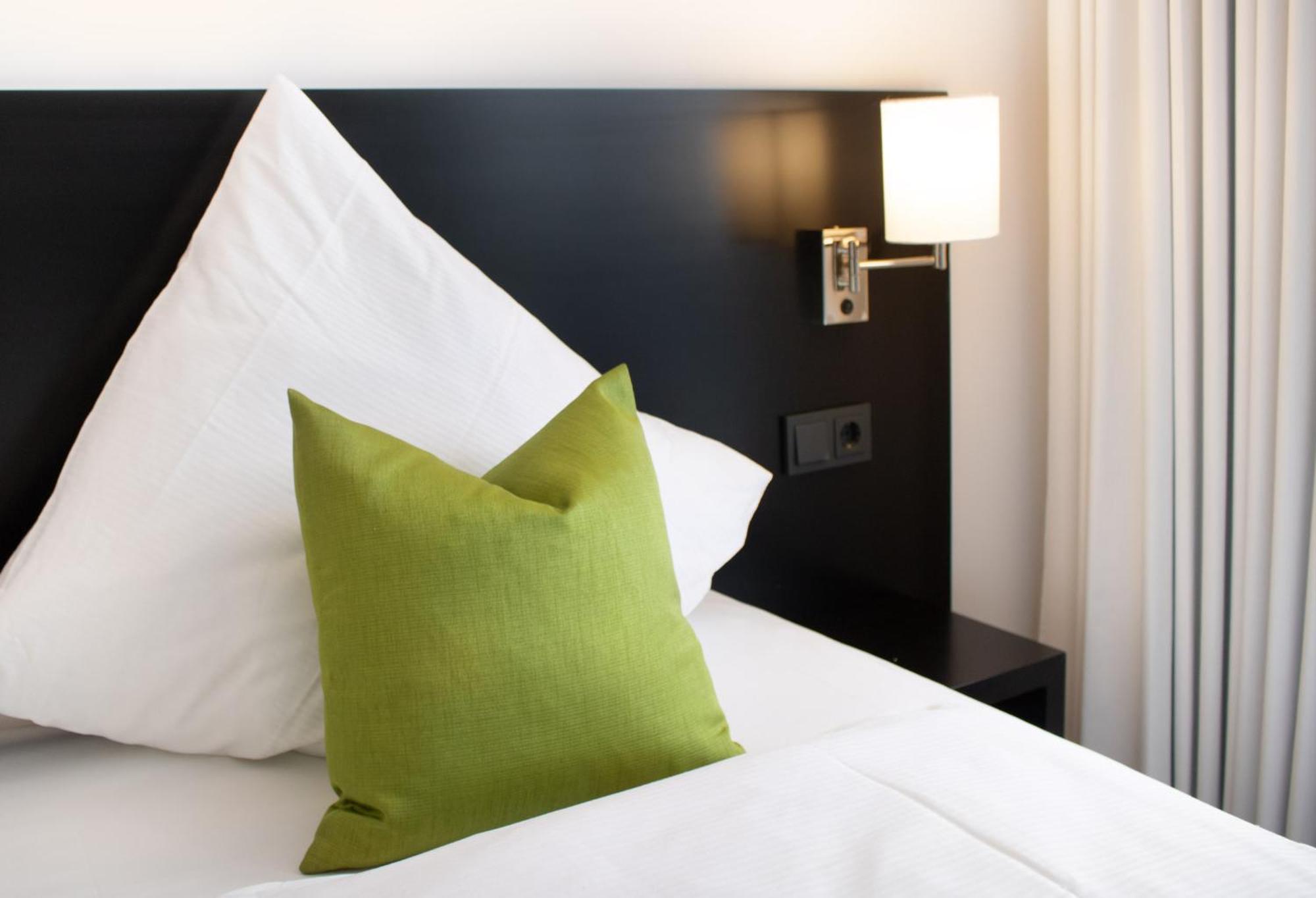 Lh Hotel By Wmm Hotels Leipheim Eksteriør billede