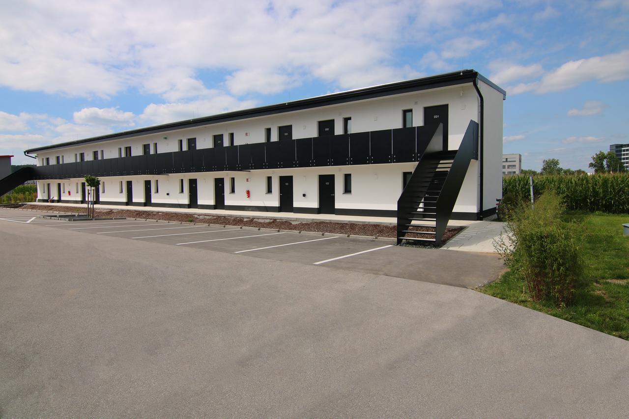 Lh Hotel By Wmm Hotels Leipheim Eksteriør billede