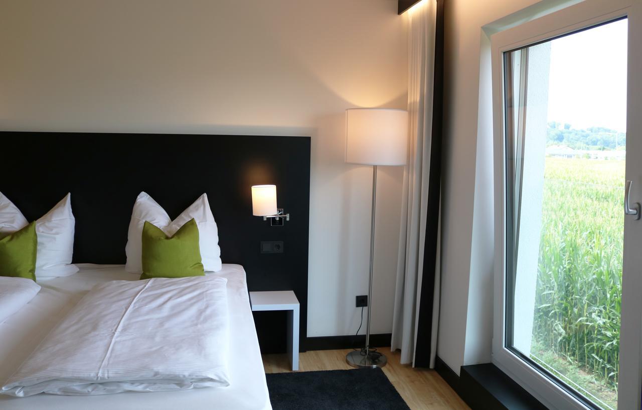 Lh Hotel By Wmm Hotels Leipheim Eksteriør billede