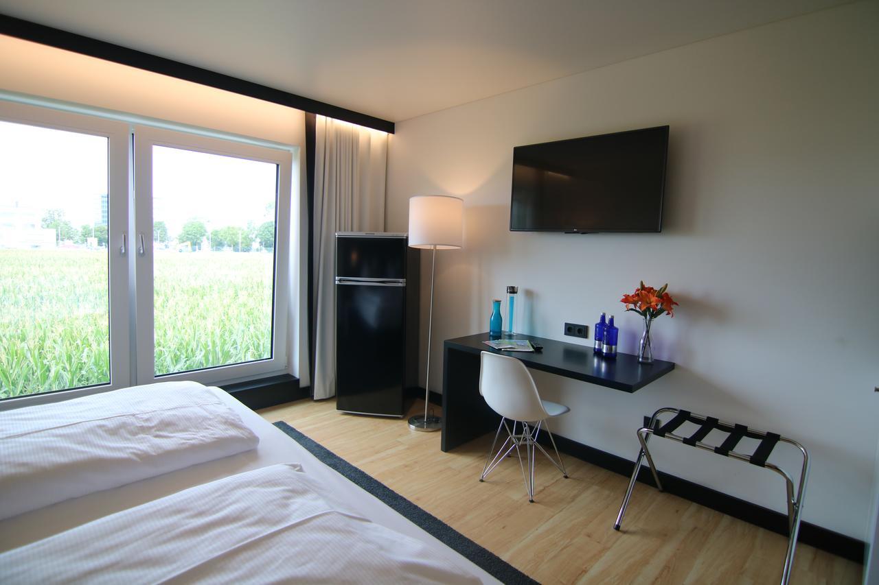 Lh Hotel By Wmm Hotels Leipheim Eksteriør billede